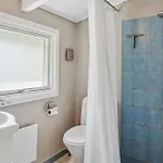 2 Bedroom Amazing In Σπίτι διακοπών *