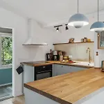 Σπίτι διακοπών 2 Bedroom Amazing In *
